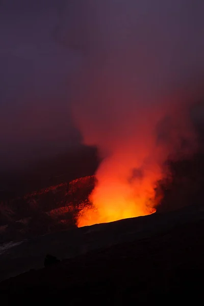 Agujero Humeante Del Volcán Kilauea —  Fotos de Stock