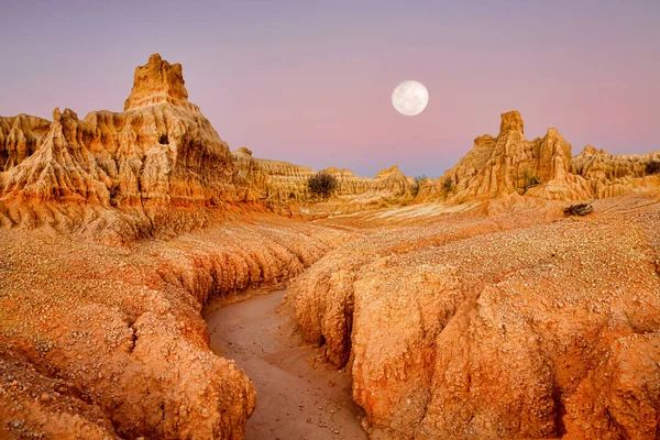 Paysage Arrière Pays Avec Des Structures Délicates Red Top Long — Photo