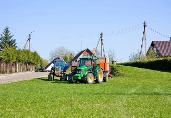 Paisaje Rural Tractores Durante Día — Foto de Stock