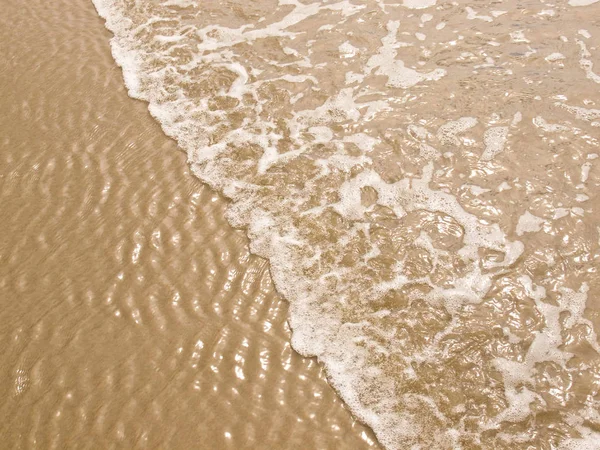 Пінний Океану Берегової Лінії Сонячному Пляжі — стокове фото