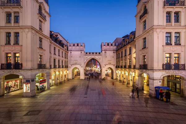 Karlstor Kapu Karlsplatz Tér Esti München Németország — Stock Fotó