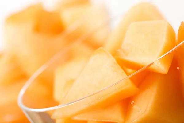 Cantaloupe Cut Parfait Glas Lichte Achtergrond — Stockfoto