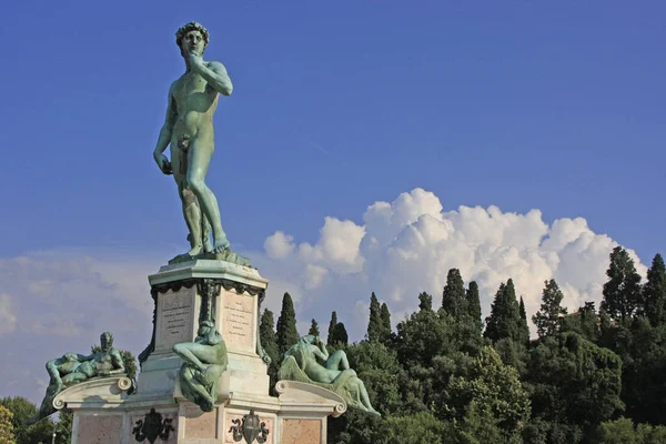 Estatua David Miguel Ángel Con Cielo Azul Florencia Italia — Foto de Stock