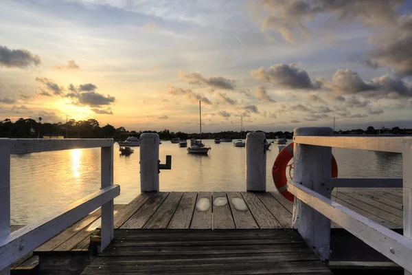 Eftermiddagen Golden Sun Sätter Över Iron Cove Utsikt Från Timber — Stockfoto