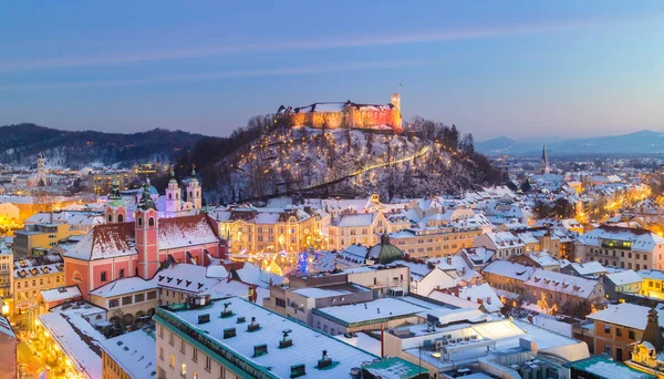Ljubljana Hava Panoramik Manzaralı Noel Tatili Için Dekore Edilmiştir Çatılar — Stok fotoğraf