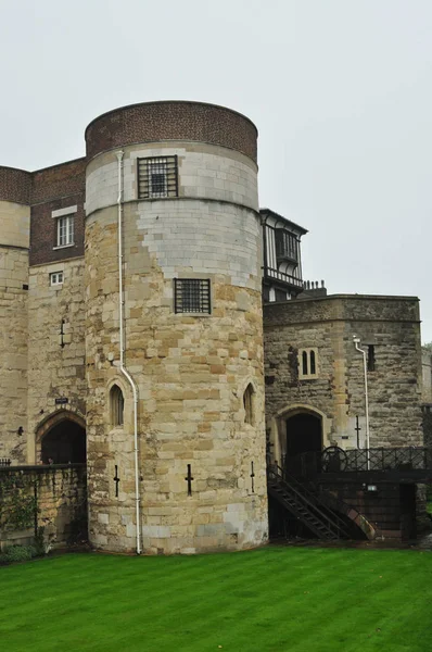 ロンドン塔中世の城と刑務所ミドルタワー — ストック写真