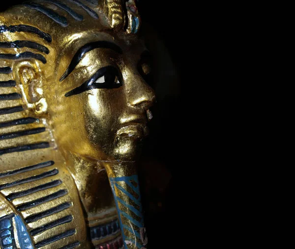 Aranymaszk Motívuma Ókori Fiú Fáraó Egyiptomban — Stock Fotó