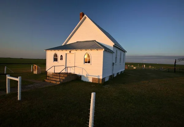 Блакитна Гірка Кантрі Церква Мальовничій Саскачевані — стокове фото
