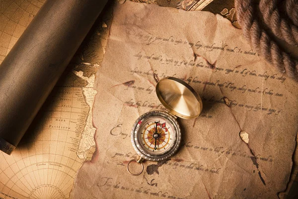 Old Maps Compass — Stock Photo, Image
