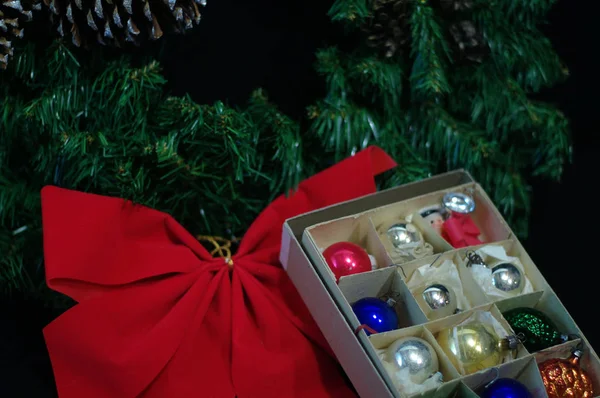 Christmas Wreath Glass Balls Decorations — Stock Photo, Image