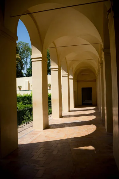 Séville Espagne Juin Cour Dans Jardin Alcazar Séville Espagne Juin — Photo