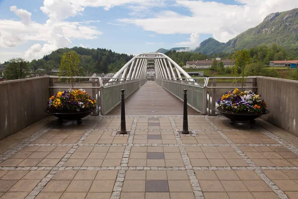 Fußgängerbrücke Kvinesdal Reise — Stockfoto