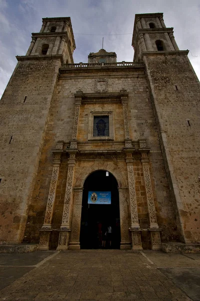 Vallodolid Mexico Fasad Himmel Och Dörr Gamla Kyrkan — Stockfoto