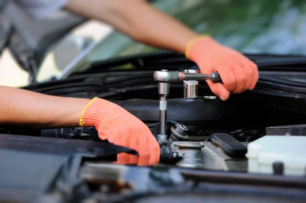 Manos Del Mecánico Automóviles Servicio Reparación Automóviles — Foto de Stock