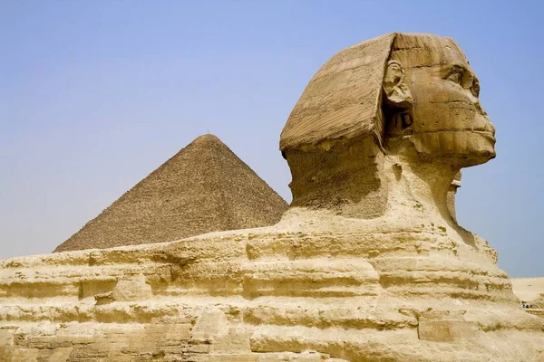 Sfinga Velká Pyramida Egyptě — Stock fotografie