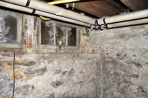 Interior Plumbing Pipes Old Stone Basement Wall — Stock Photo, Image