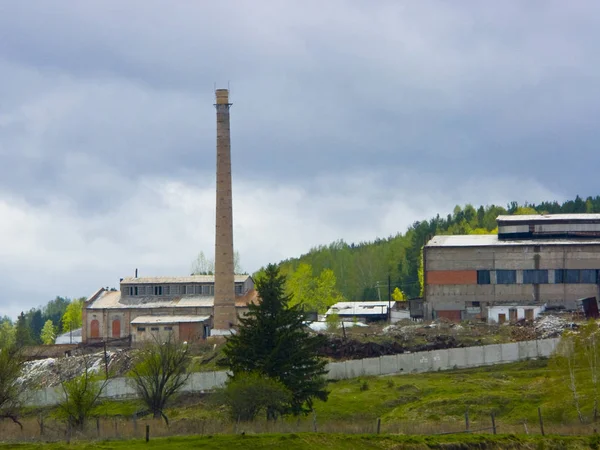 Het Beeld Van Gegooid Fabriek Gebouwd Twee Eeuwen Geleden — Stockfoto