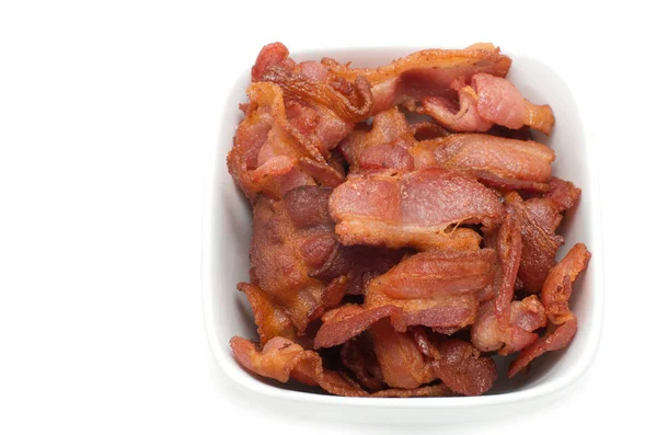 Bacon Defumado Canadense Mini Listras Uma Tigela Cerâmica Branca — Fotografia de Stock