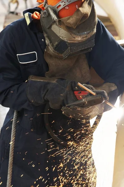 Una Imagen Soldador Arco Trabajo — Foto de Stock