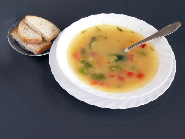 Sopa Vegetariana Multicolor Fatias Pão Para Almoço — Fotografia de Stock