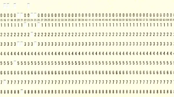 Carte Perforée Vintage Pour Stockage Données Informatiques Isolée Sur Blanc — Photo