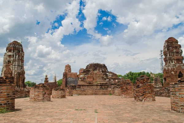 Wat Mahathat Templo Encuentra Casi Justo Centro Ayutthaya Cree Que — Foto de Stock