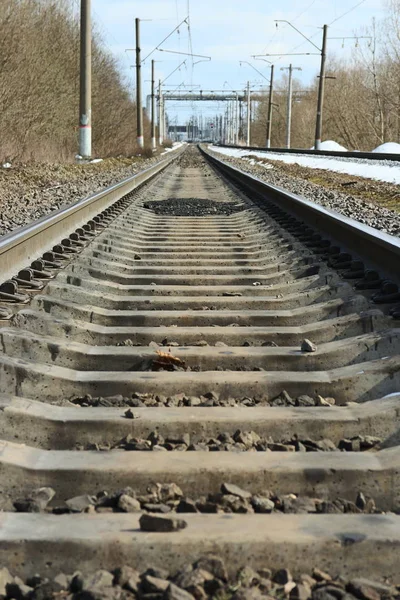 Vorwärtsgleise Der Bahn Gehen Die Ferne — Stockfoto