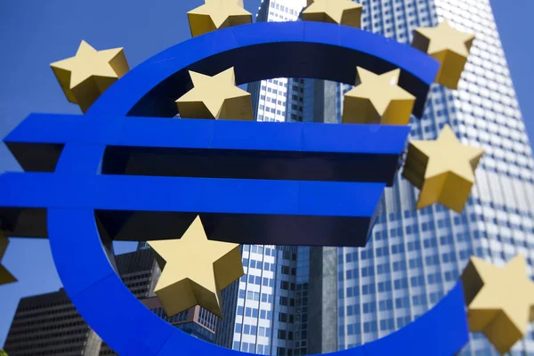 Simbolo Dell Euro Nella Banca Centrale Europea Francoforte — Foto Stock