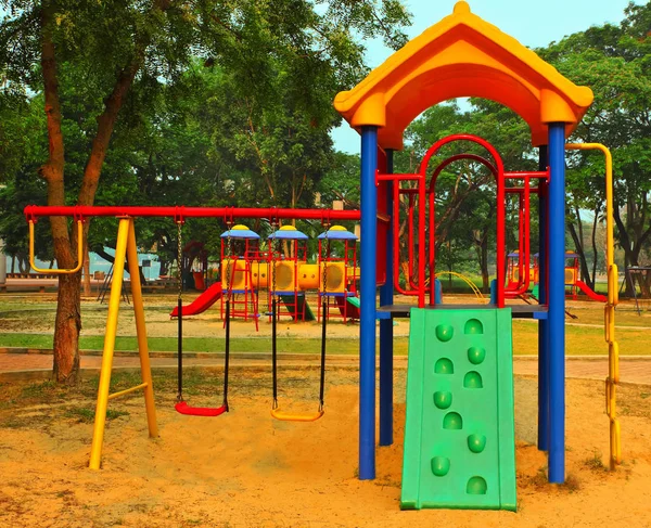 Parque Infantil Para Niños Aislado Parque — Foto de Stock