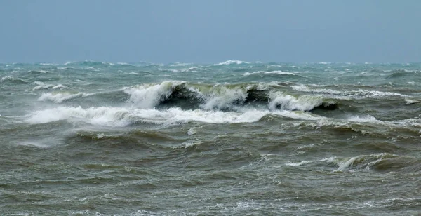 Грубе Море Англійському Каналі Морефорд Східному Сассексі Розривами Хвиль Spindrift — стокове фото