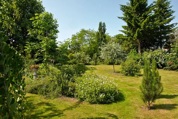 Atractivo Hermoso Jardín Formal Estilo Inglés Jardinería Creativa Clásica — Foto de Stock