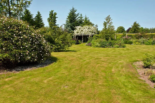 Atraktivní Krásný Anglický Styl Formální Zahrady Klasické Kreativní Zahradnictví — Stock fotografie