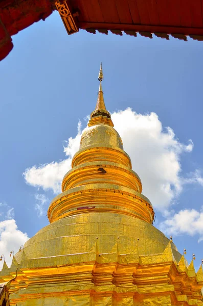 Gouden Pagode Wat Phra Dat Hariphunchai Provincie Lamphun Thailand — Stockfoto