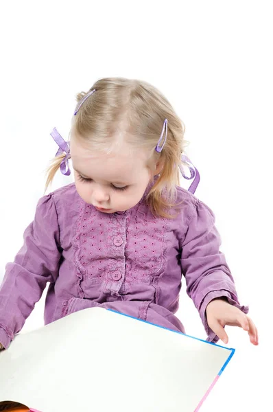 Una Niña Leyendo Libro Estudio — Foto de Stock