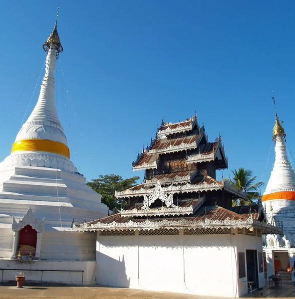 Pagoda Bianca Tempio Doi Gong Mae Hong Son Thailandia — Foto Stock