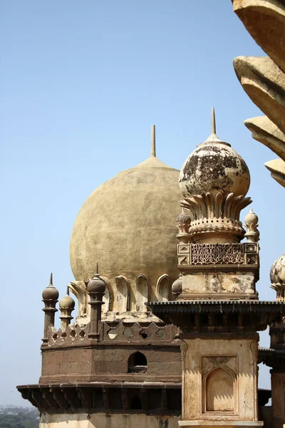 Die Details Der Schönen Türme Des Antiken Gol Gumaz Bijapur — Stockfoto