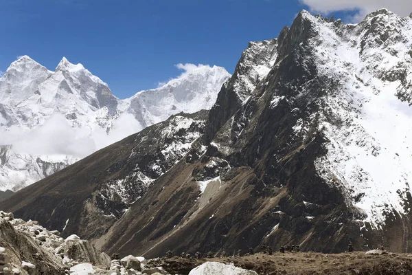 Ψηλά Βουνά Στο Σύννεφο Νεπάλ Everest — Φωτογραφία Αρχείου