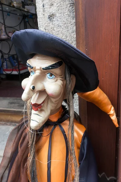 Witch Mannequin Egy Utcai Krumlovban — Stock Fotó