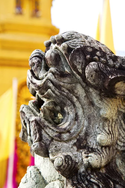 Демон Храме Бангкок Азия Таиланд Абстрактные Цвета Крест Шаг Золотой — стоковое фото