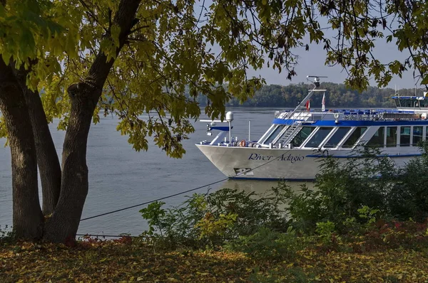 Utasszállító Luxushajó Ruse Kikötőben Duna Folyó Bulgária — Stock Fotó