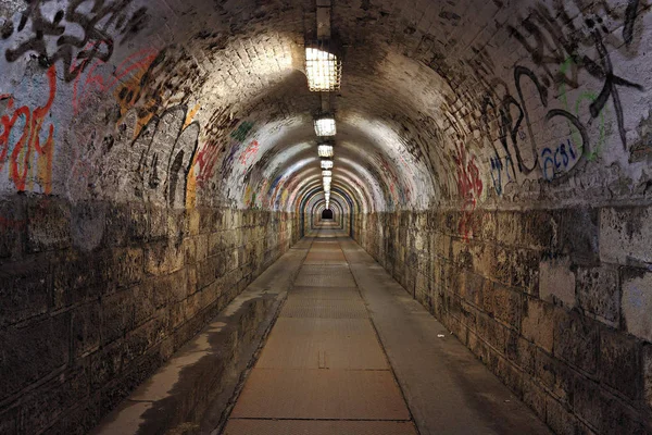 Dirty Pedestrian Tunnel Night — Stock Photo, Image