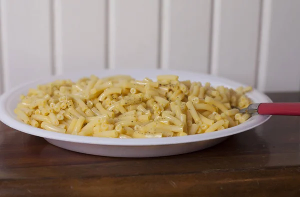 Close Large Plate Baked Macaroni Cheese — Stock Photo, Image