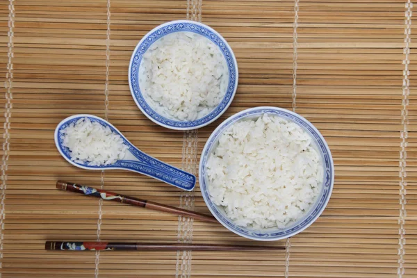 Bols Arroz Fundo Bambu — Fotografia de Stock