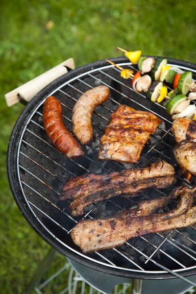 Cocinar Parrilla Barbacoa Brillante Tema Vívido Colorido —  Fotos de Stock