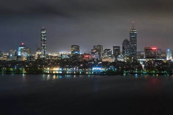 夜间波士顿后湾天际线的鸟瞰图 — 图库照片