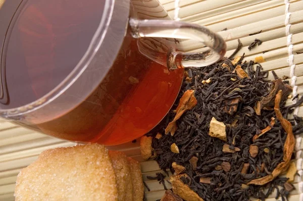 Glass Tea Dried Tea Leaves Cookies — Stock Photo, Image