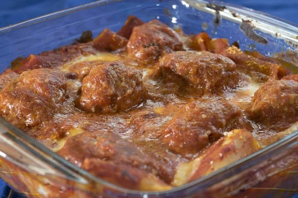 Albóndigas Pasta Hornear Una Pasta Con Albóndigas Salsa Tomate Cocido — Foto de Stock