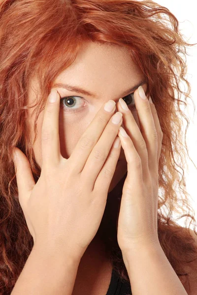 Junges Frauenporträt Mit Gesichtsausdruck Verängstigt — Stockfoto