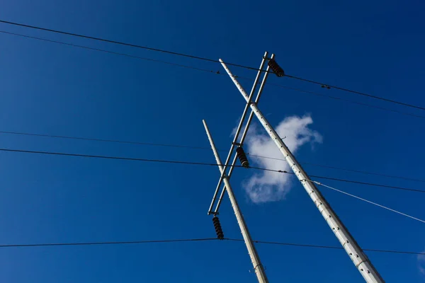 Dağıtımları Için Elektrik Hatları Kablolarının Çift Kutuplu Kabloları — Stok fotoğraf