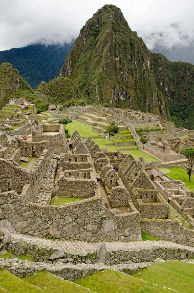 Vista Sobre Las Ruinas Del Pueblo Inca Machu Picchu Con — Foto de Stock